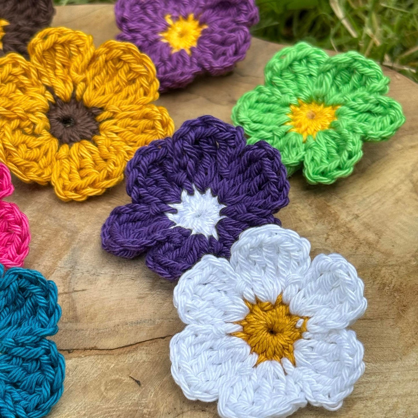 Broche Fleur au crochet - Coloris au choix