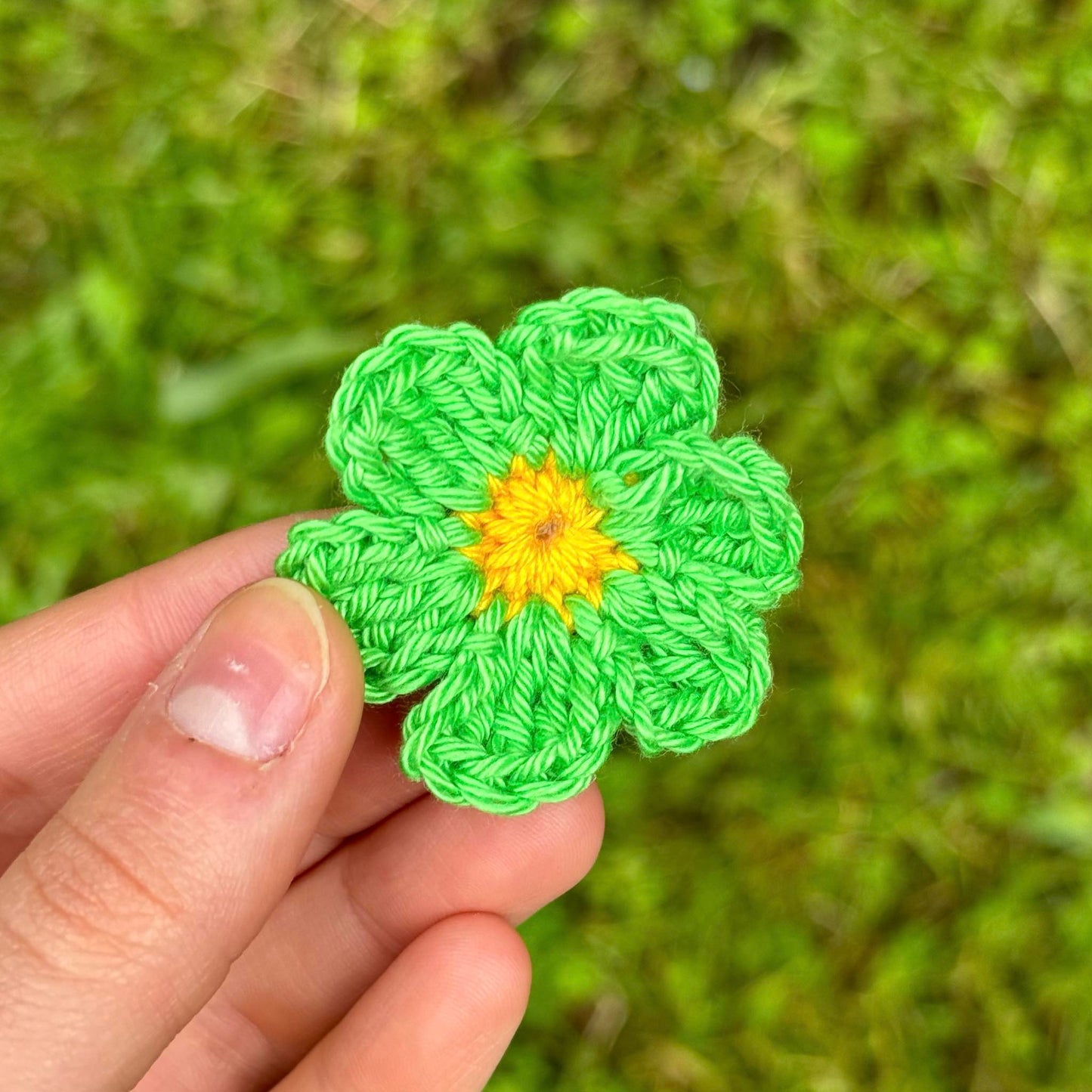 Broche Fleur au crochet - Coloris au choix