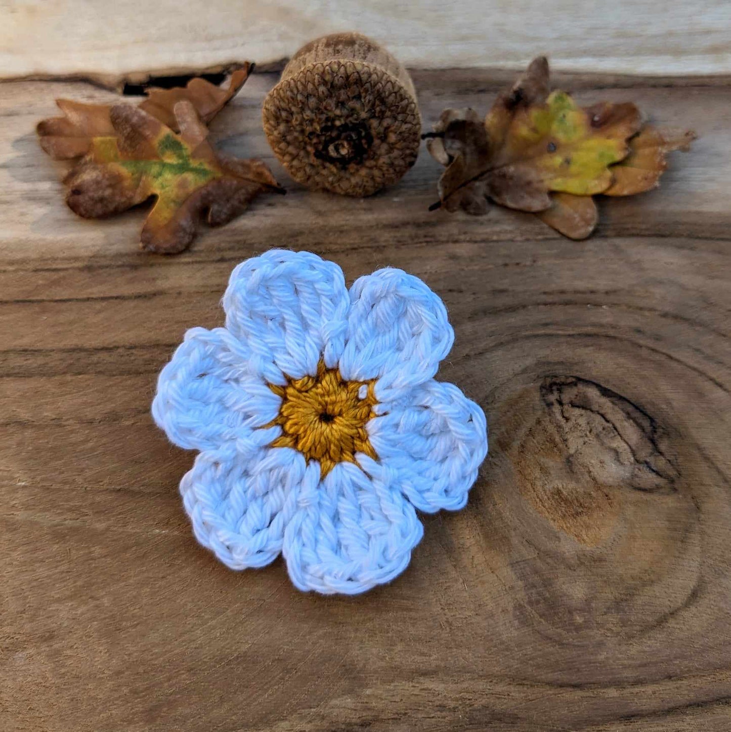 Broche Fleur au crochet - Coloris au choix