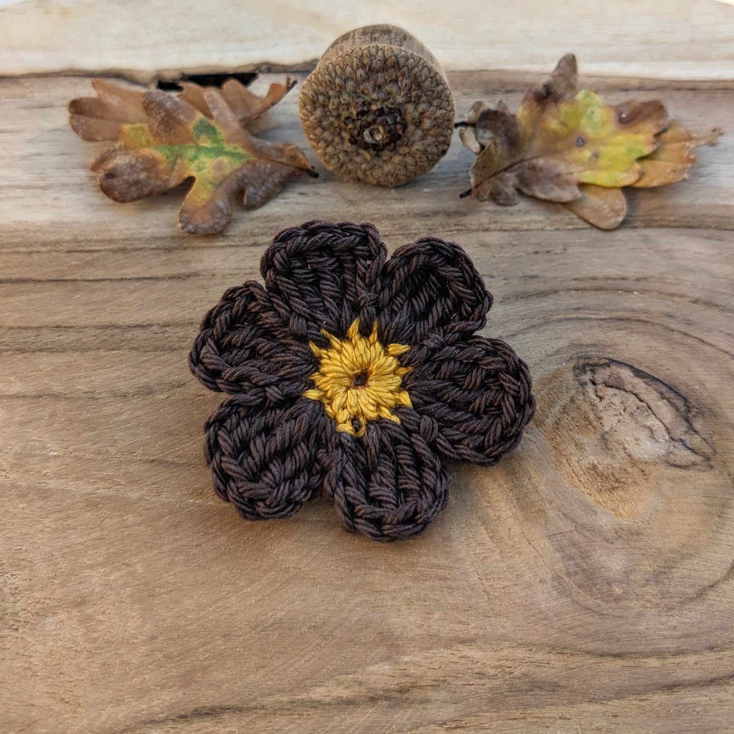 Broche Fleur au crochet - Coloris au choix