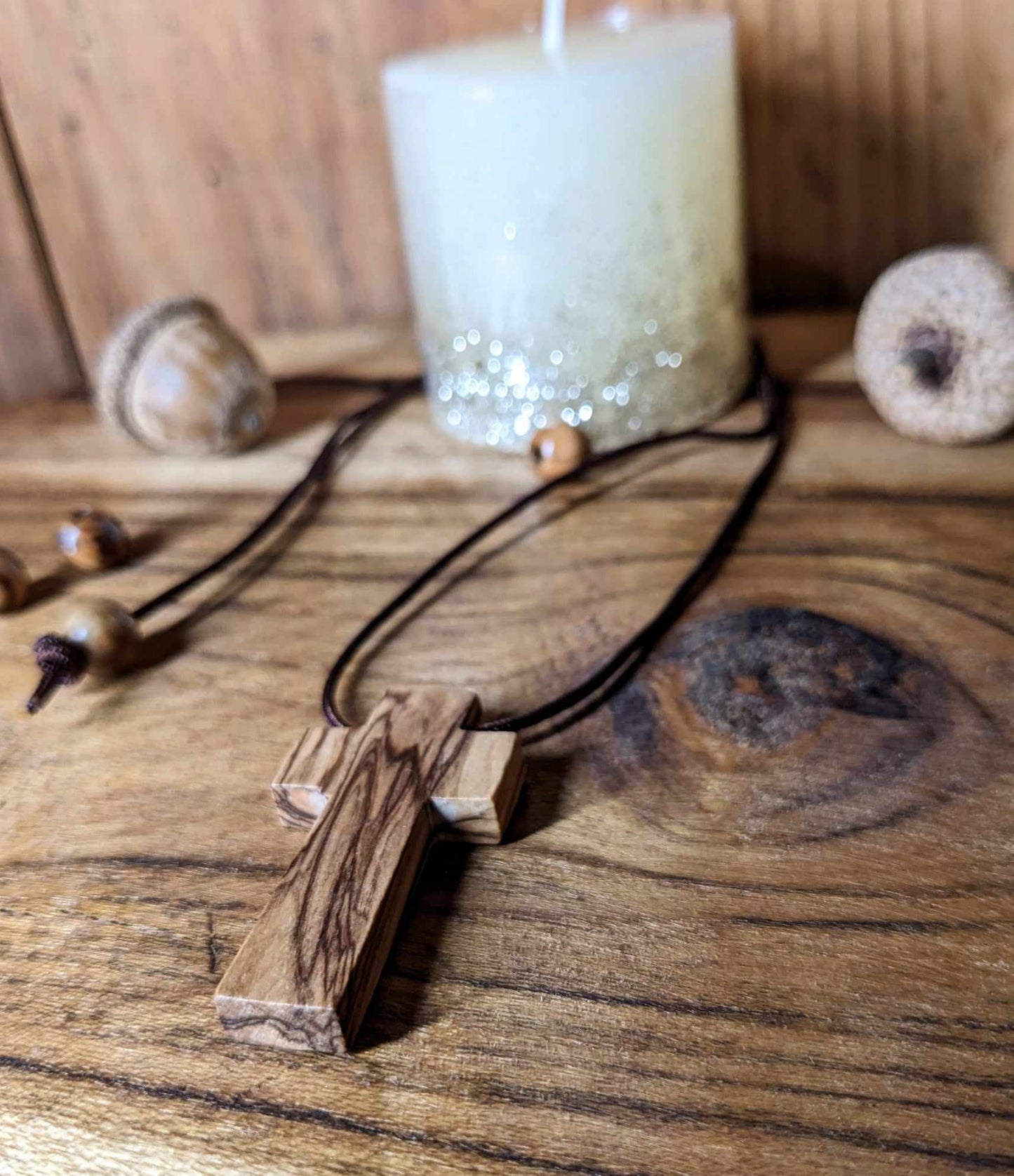 Croix en Bois d'Olivier
