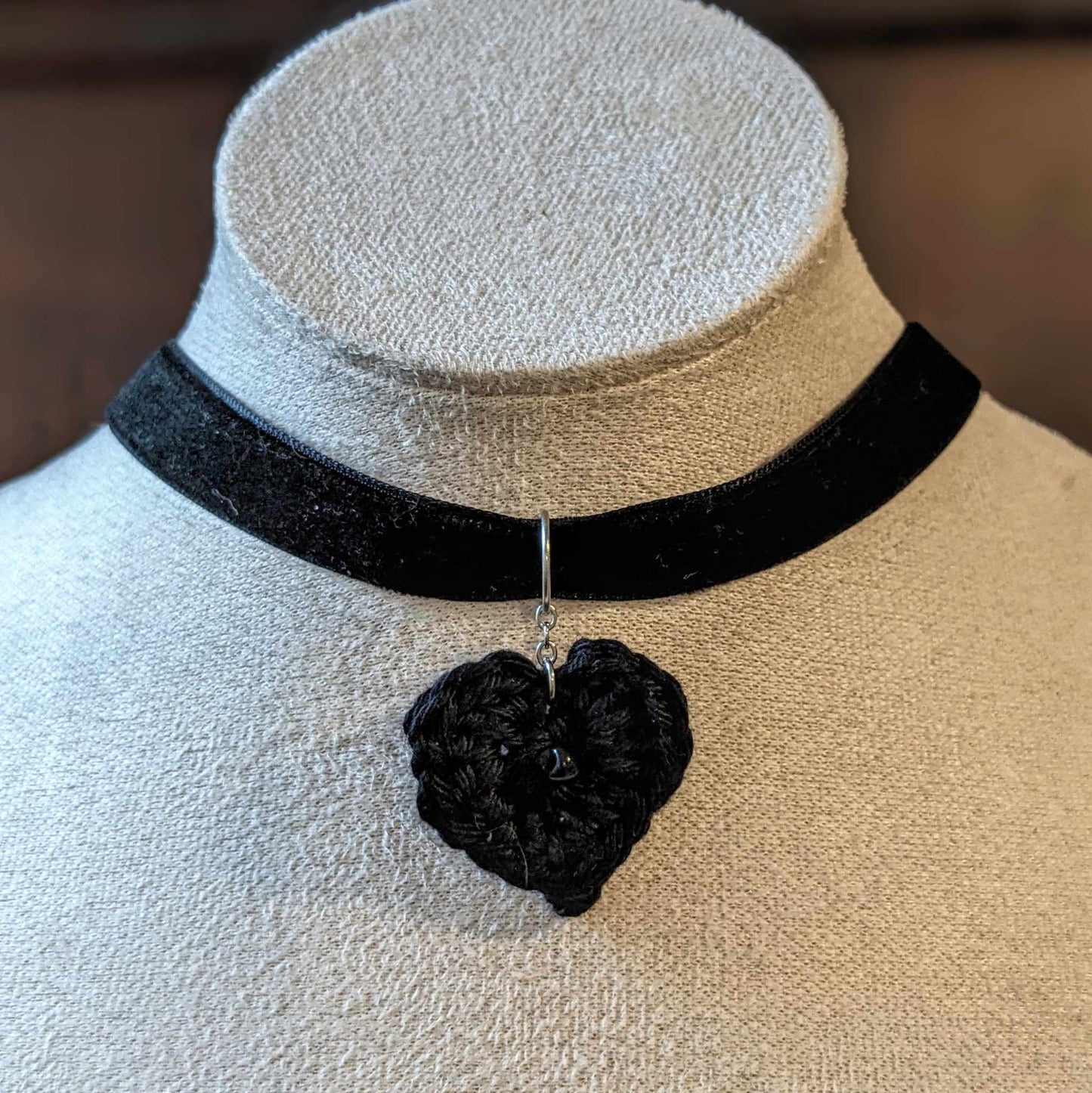 Choker velours coeur - Coloris au choix