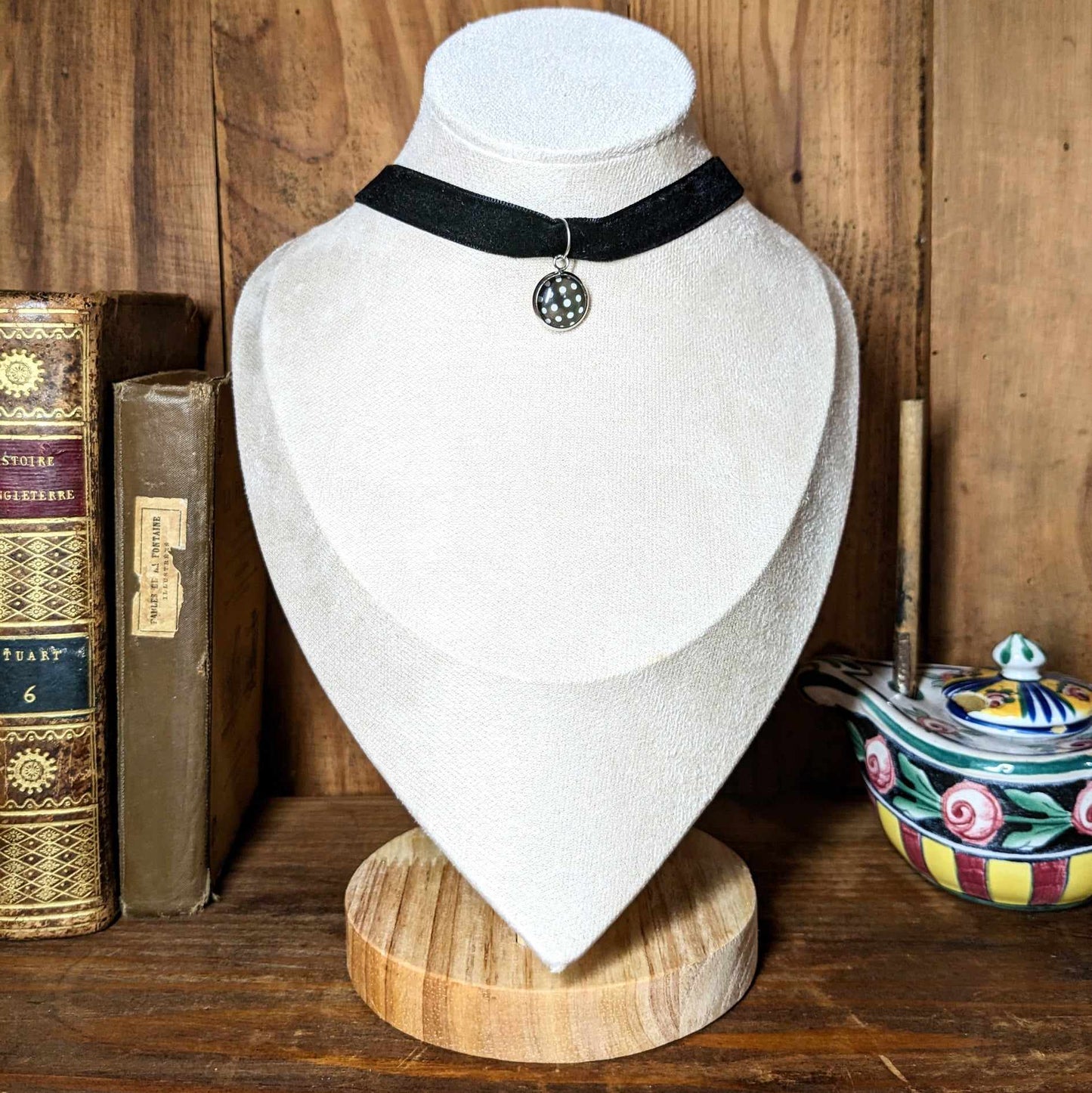 Collier Ras de cou velours - Modèle au choix