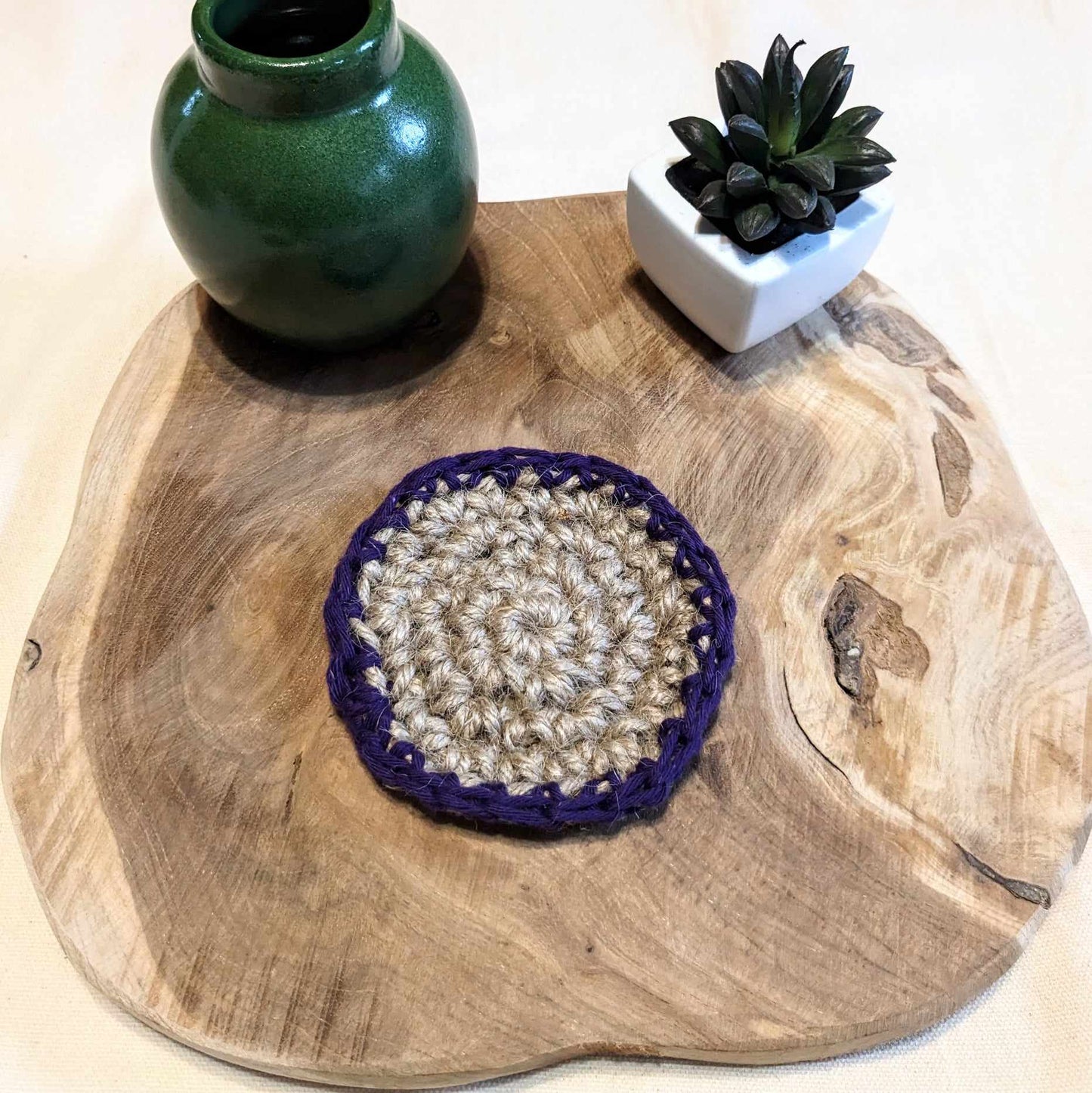 Sous-Tasses Fil de jute ou coton. - Crocheté à la main