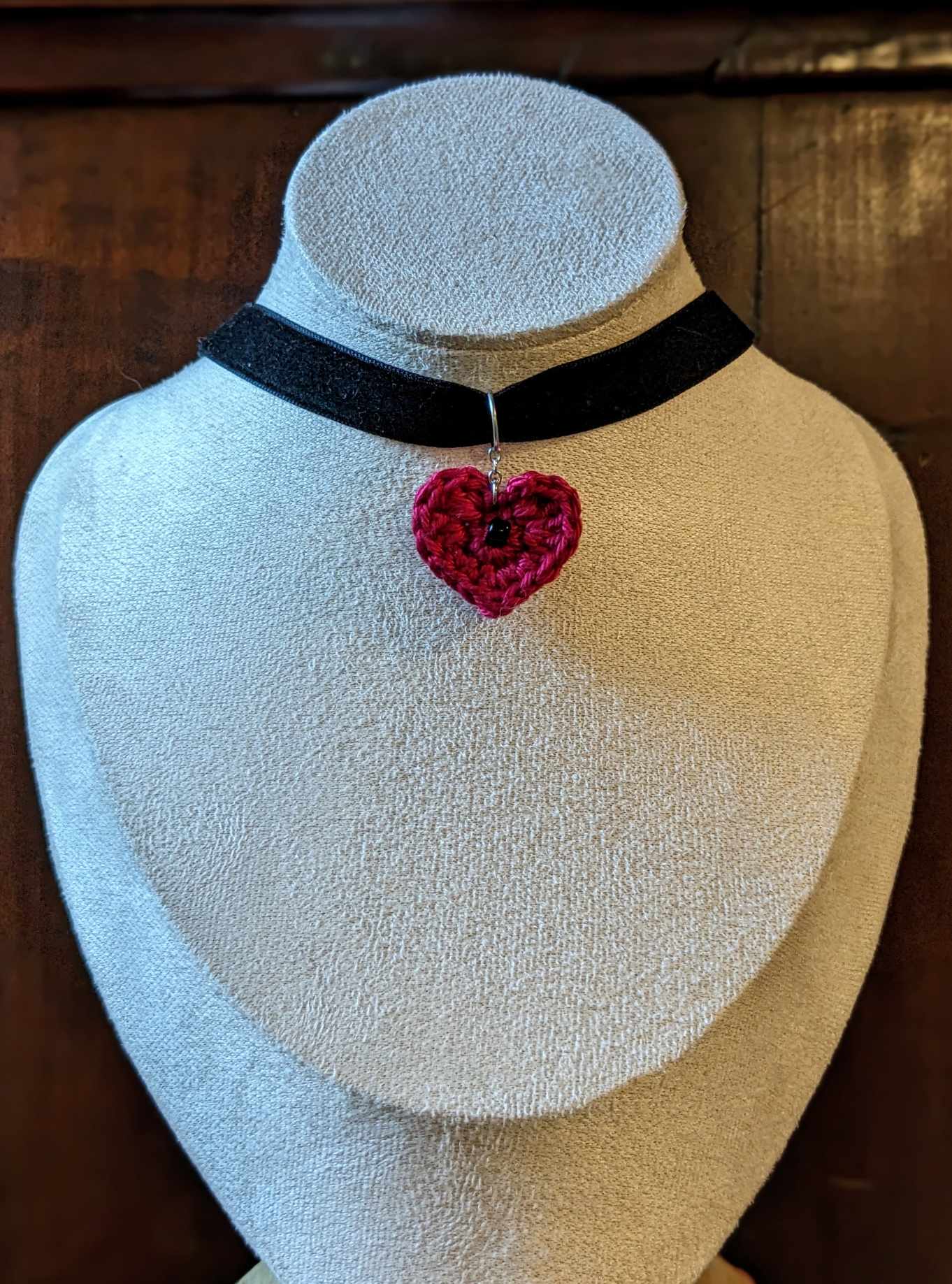 Choker velours coeur - Coloris au choix