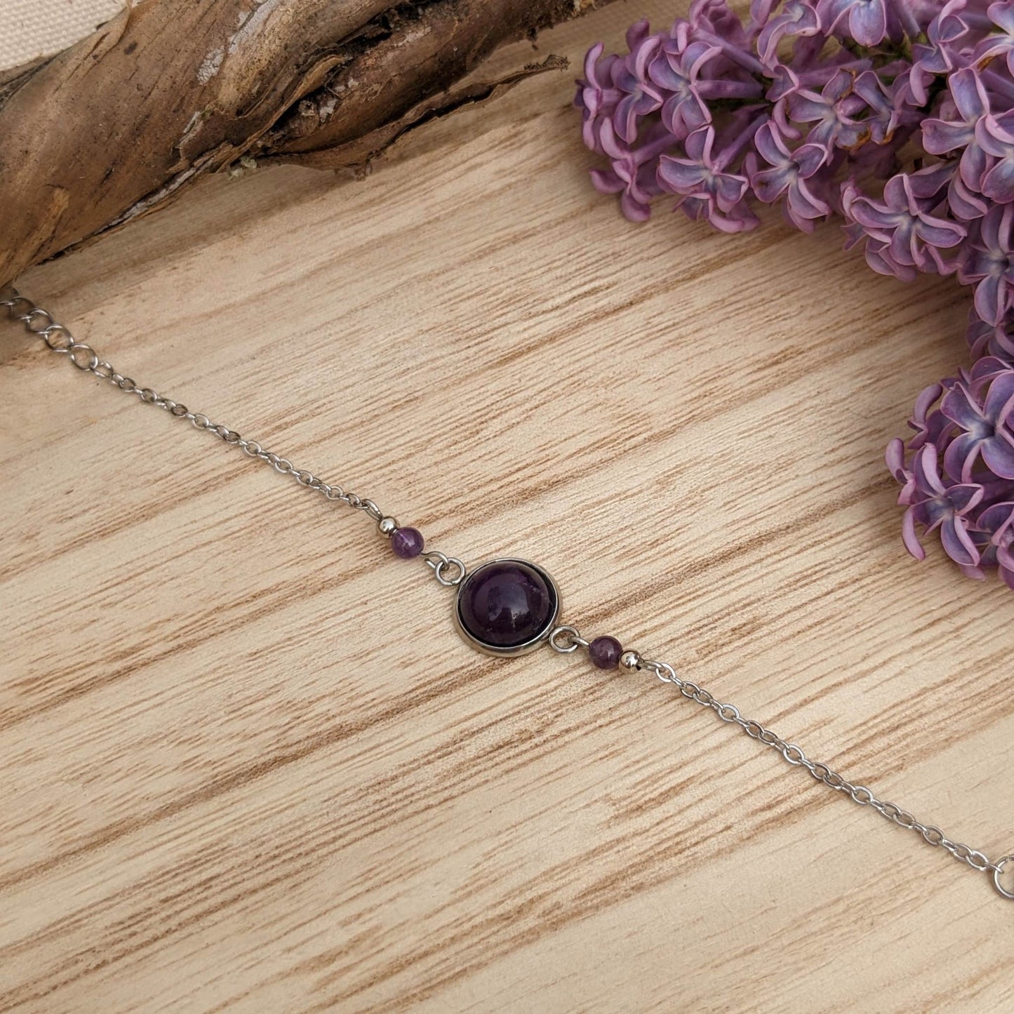BRACELET EN PIERRE NATURELLE AMETHYSTE ET ACIER INOXYDABLE FAIT MAIN