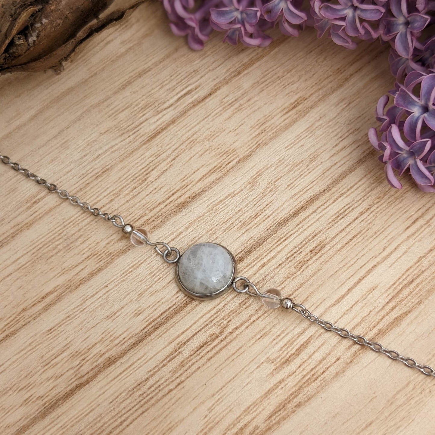 BRACELET EN PIERRE NATURELLE LABRADORITE BLANCHE ET ACIER INOXYDABLE FAIT MAIN