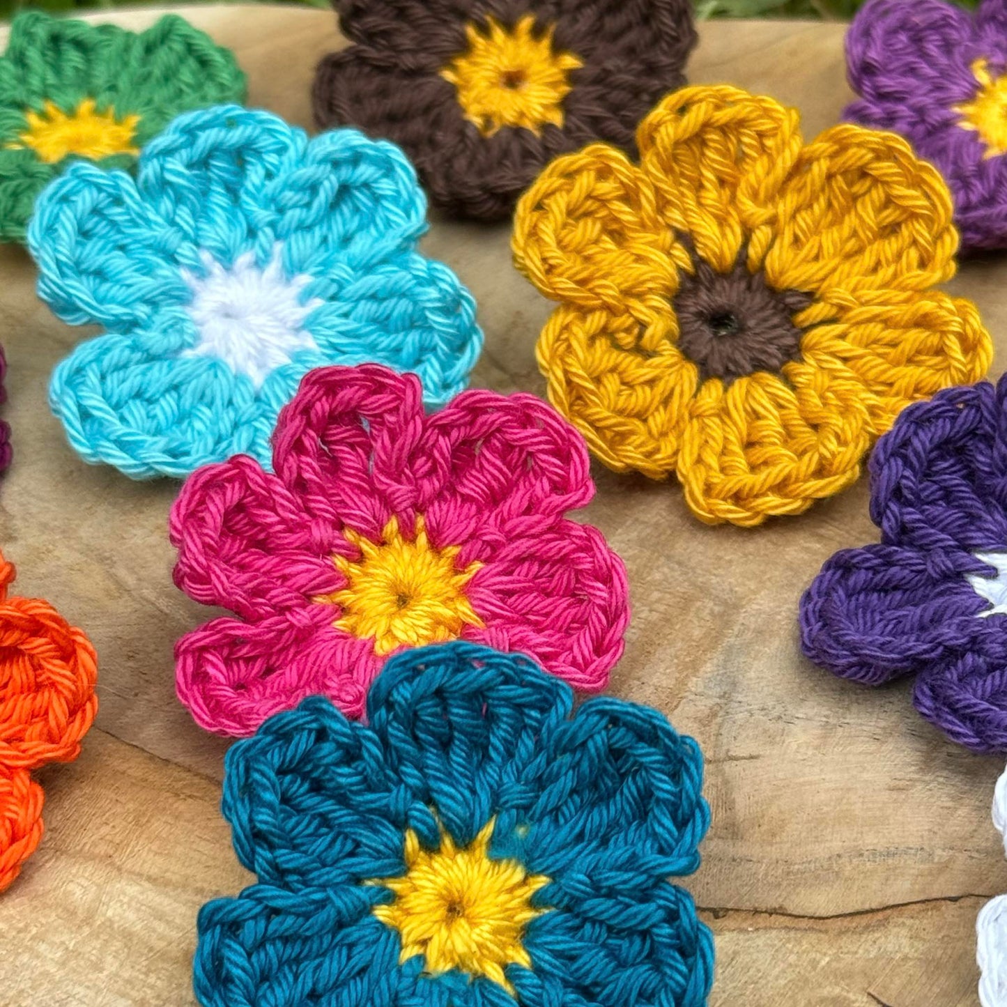 Broche Fleur au crochet - Coloris au choix