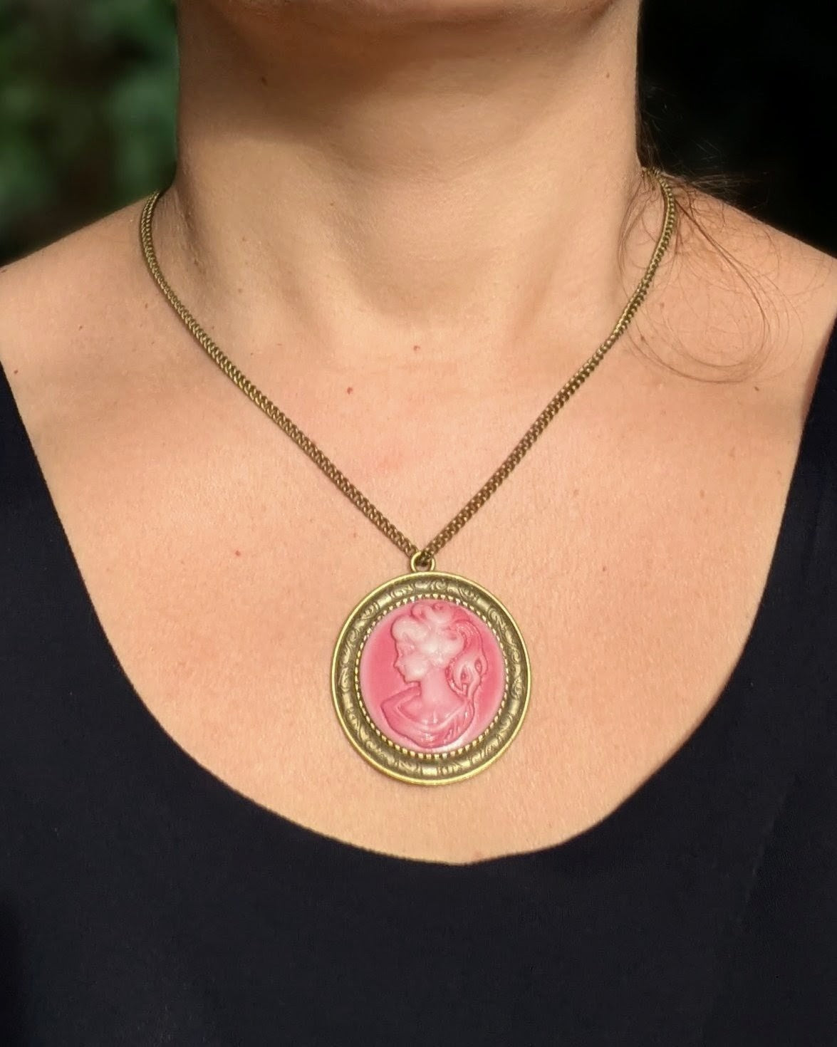 Collier Victorien en laiton et médaillon camée