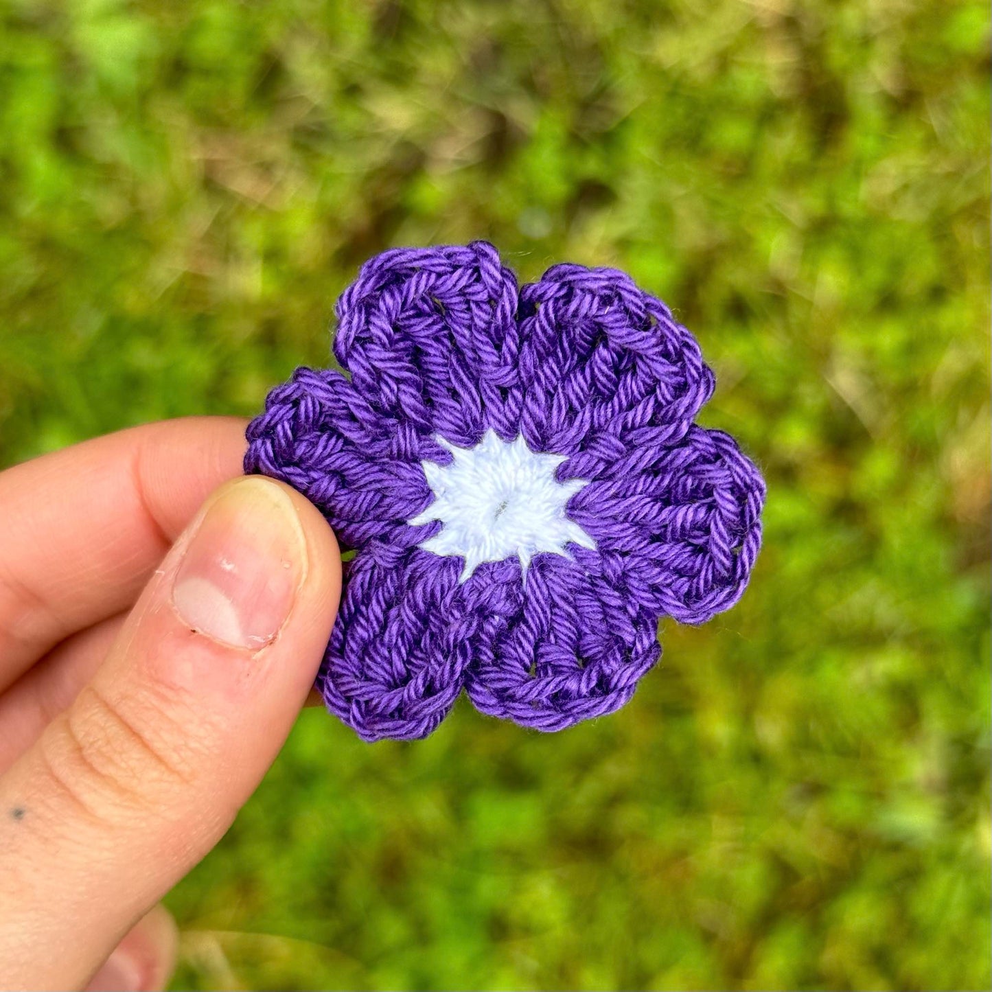 Broche Fleur au crochet - Coloris au choix
