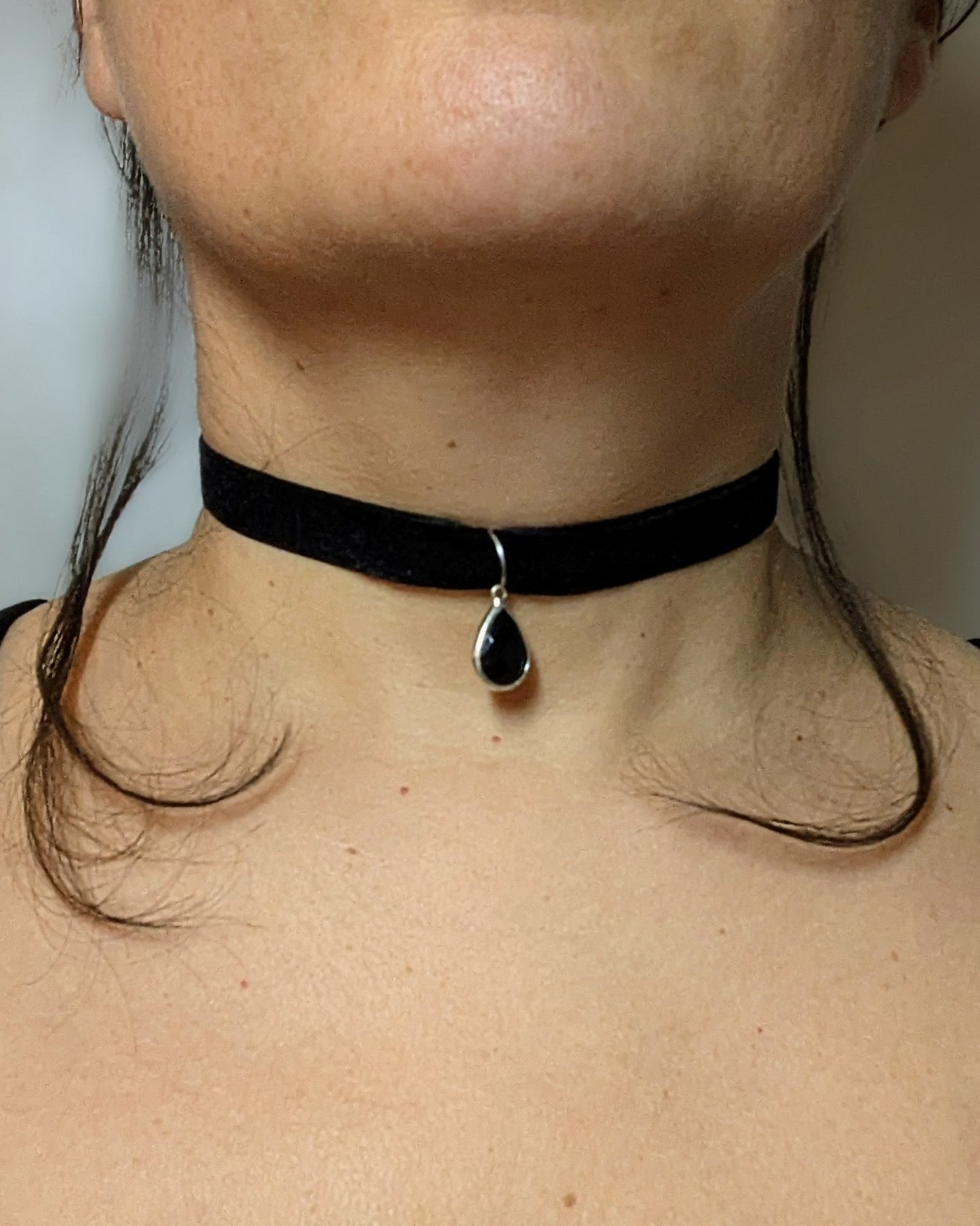 Collier Ras de Cou Velours                   - Pendentif au choix